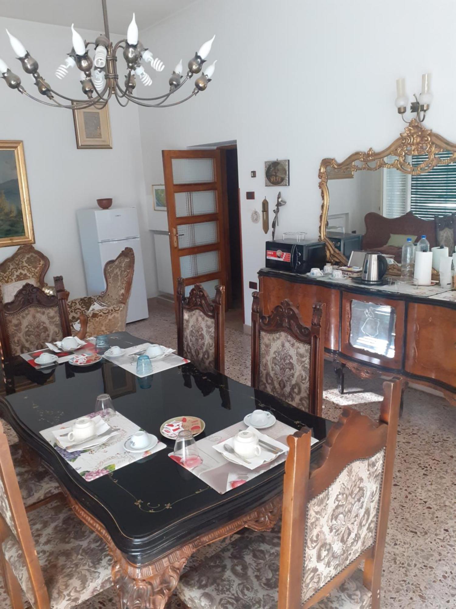 Bed and Breakfast A Casa Di Adele Казерта Экстерьер фото